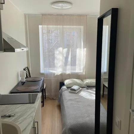 Myroom-1 In Stroomi * Reval